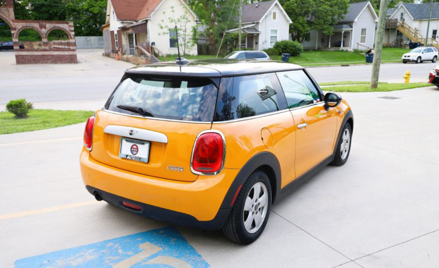 2015 MINI COOPER